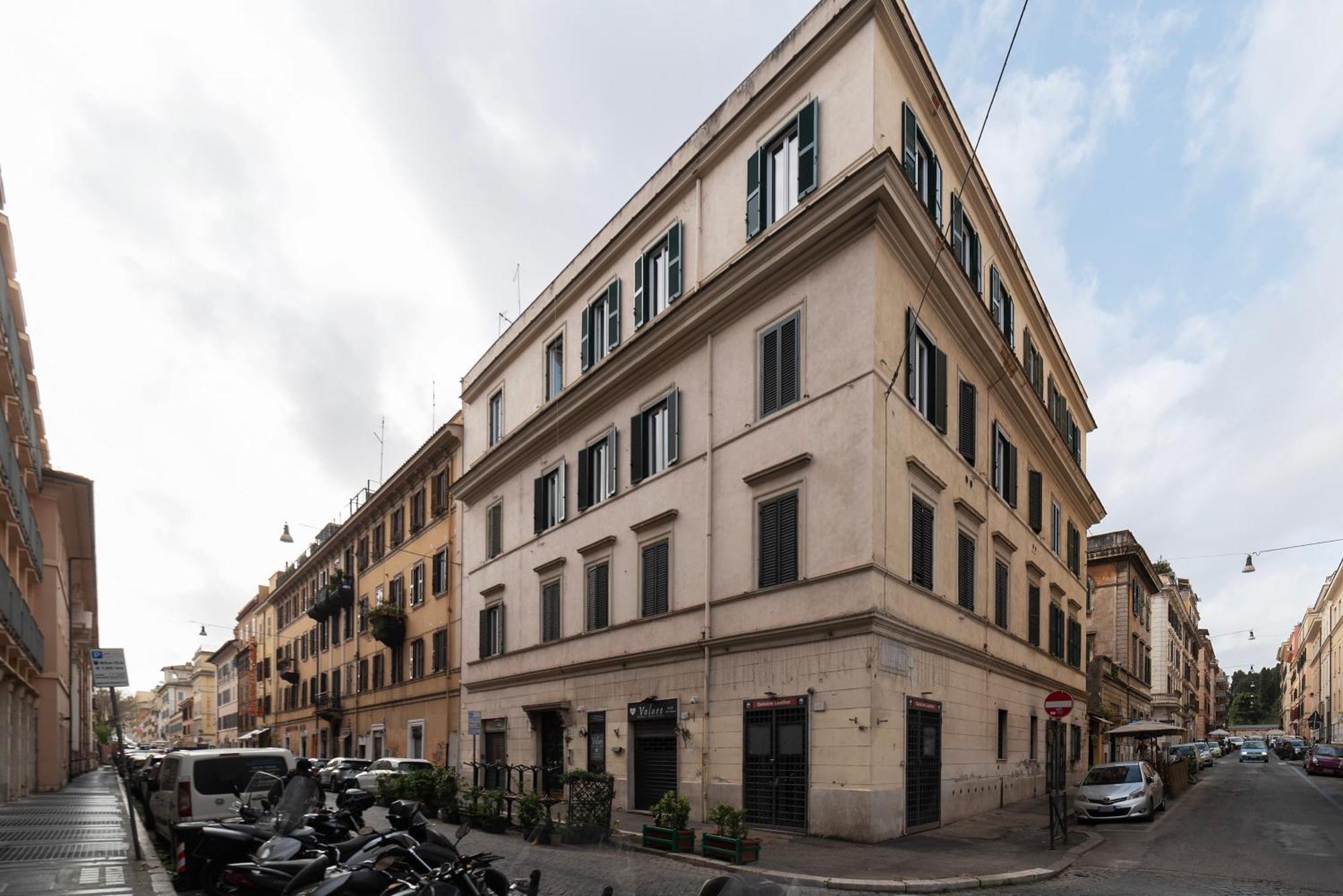 Colosseo & San Clemente Apartment Rome Luaran gambar
